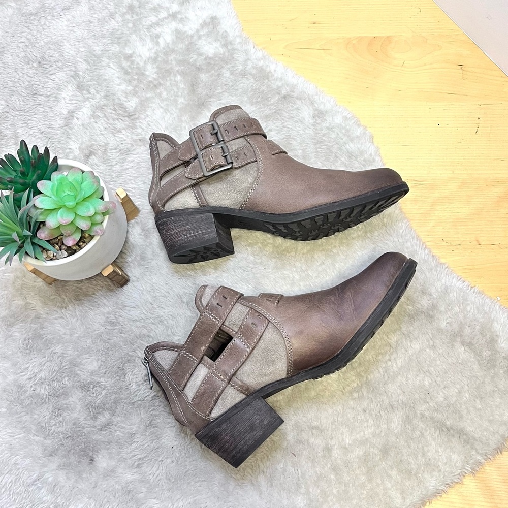 Ugg | Patsy Round Toe Shearling Lined Ankle Boots… - image 6